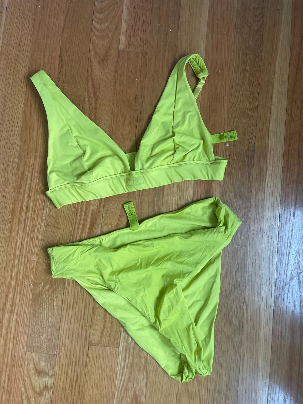 SKIMS plunge Bikini Neon Green size Large